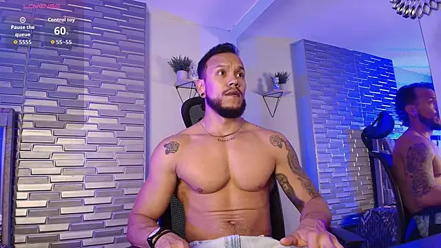 ARON TAYLER01 online show from 03/24/26, 10:20