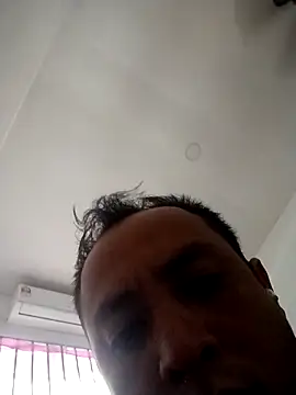 Snapshot of Vincenzo9604 chatting on 10/01/25, 03:56 Vincenzo9604 online show from 10/01/25, 03:56