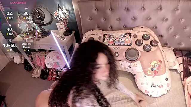 Orianna reed  online show from 02/13/25, 11:28