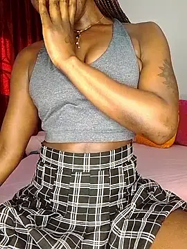 NicRaisaa online show from 10/15/25, 05:18