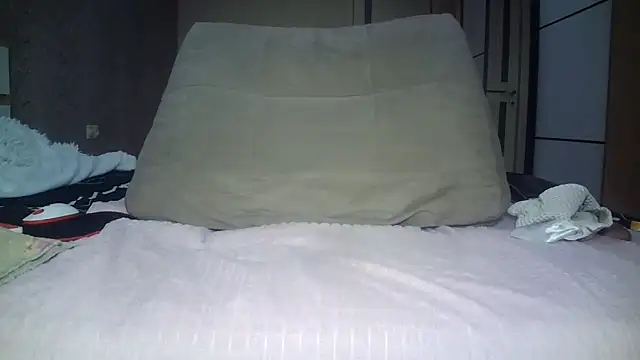 Bella Netty online show from 07/14/26, 10:37