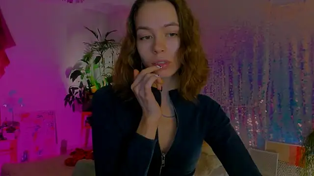 poli   online show from 12/21/24, 12:31