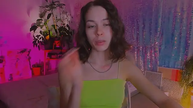 poli   online show from 12/31/24, 12:21