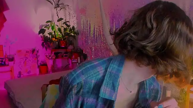 poli   online show from 01/27/25, 09:11