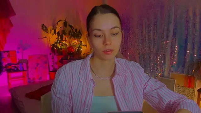 poli   online show from 03/21/25, 05:12