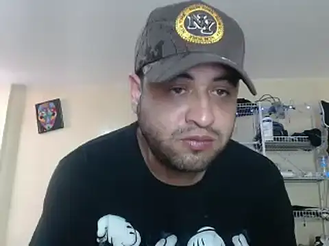 Snapshot of alphaswitchard chatting on 12/20/24, 08:55 alphaswitchard online show from 12/20/24, 08:55