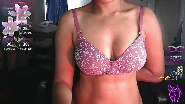 Snapshot of sara_shrma chatting on 07/13/26, 04:26 sara shrma online show from 07/13/26, 04:26
