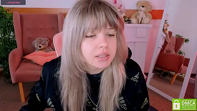 Grace and  Jacob online show from 12/18/25, 07:14