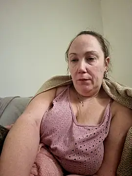 Wisie Cutie online show from 01/12/25, 03:03