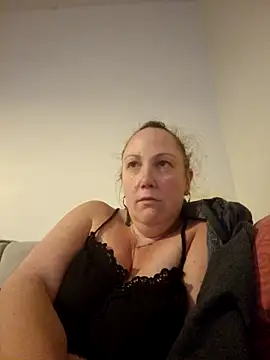 Wisie Cutie online show from 03/14/25, 10:38