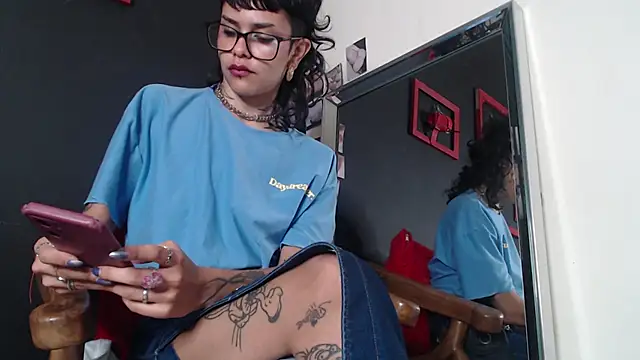 Snapshot of trinitty chatting on 02/11/25, 08:42 trinitty online show from 02/11/25, 08:42