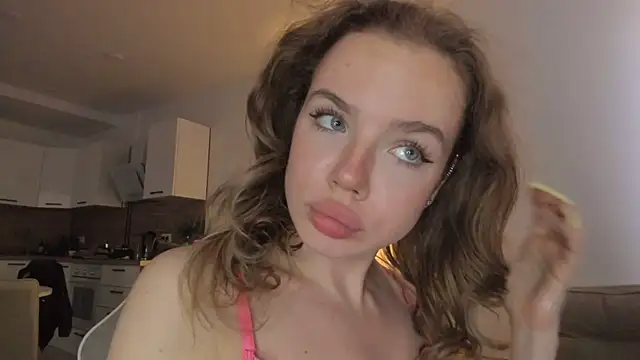 lit asella online show from 09/17/25, 07:32