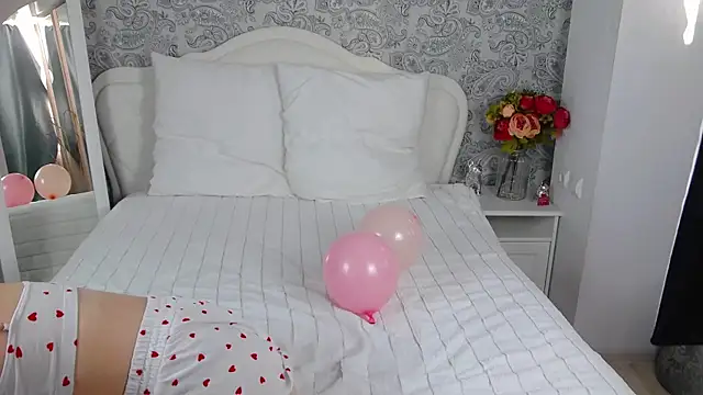 MollyBrams online show from 09/28/25, 04:07