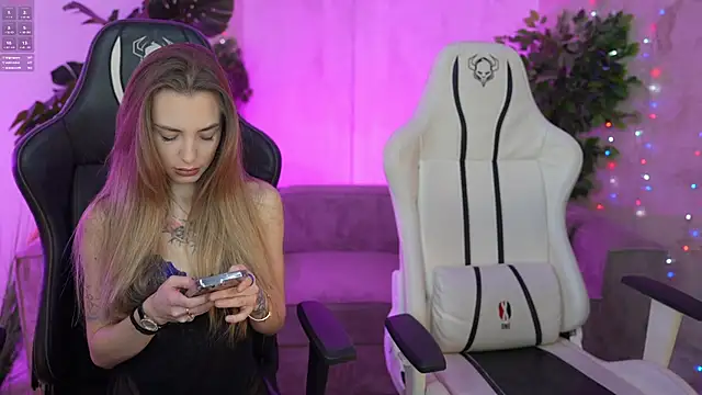 Kisasolo online show from 03/18/25, 08:15