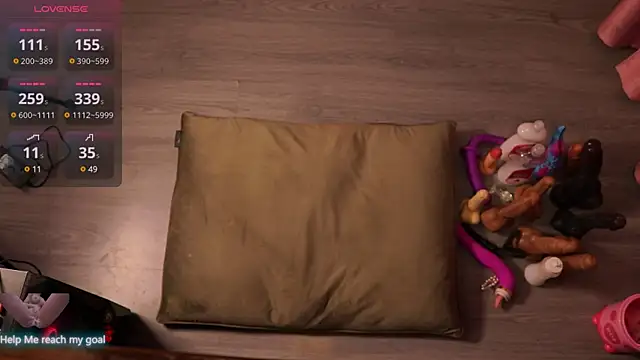 Redhead Shark new online show from 02/08/25, 10:19