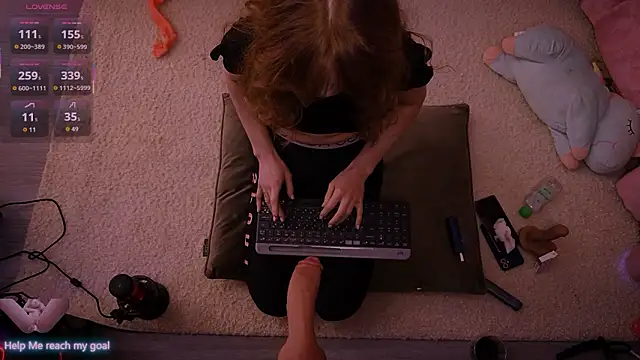 Redhead Shark new online show from 02/18/26, 01:18