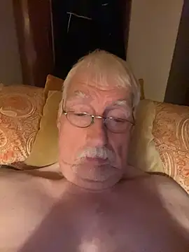 Steffibi1954 online show from 10/28/25, 02:48