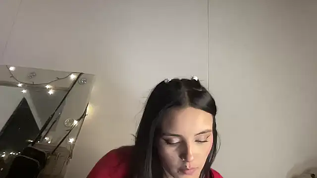 salome polaniiee online show from 12/28/24, 08:58