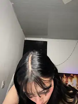 salome polaniiee online show from 03/23/25, 09:10