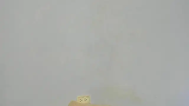 Snapshot of chloe_ebony_ chatting on 02/16/25, 01:58 chloe ebony online show from 02/16/25, 01:58