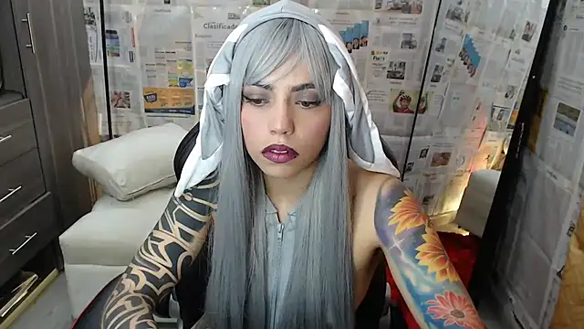 i am nina  online show from 03/18/25, 10:58