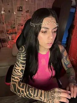 i am nina  online show from 04/06/26, 10:54