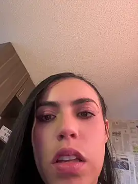 i am nina  online show from 05/07/26, 08:03