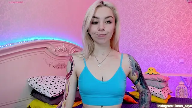 LillyMoure  online show from 01/30/25, 11:55