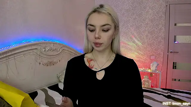 LillyMoure  online show from 02/01/26, 11:03