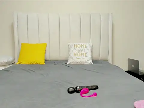  heavenlysent online show from 10/13/25, 03:28