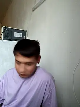 Snapshot of Kent_Merill chatting on 12/05/25, 10:46 Kent Merill online show from 12/05/25, 10:46