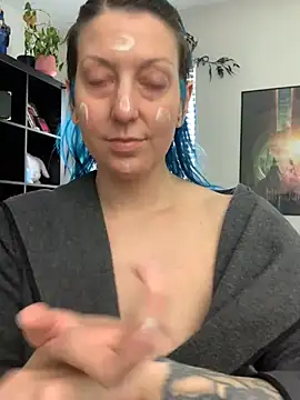 Snapshot of MissCumberdale chatting on 01/26/25, 06:06 MissCumberdale online show from 01/26/25, 06:06