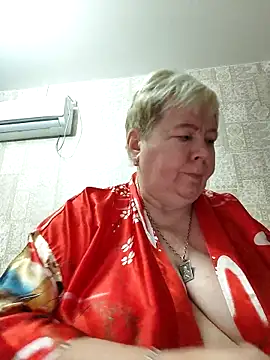 EffectFiona online show from 09/18/25, 10:45