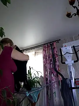 EffectFiona online show from 11/25/25, 04:34