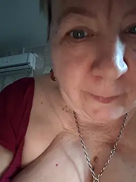 EffectFiona online show from 02/15/26, 12:36