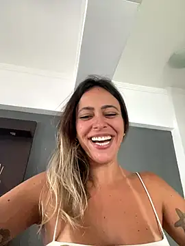 Gipoltergeist online show from 09/23/25, 03:37