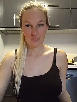 MaviePearl online show from 03/21/25, 09:34