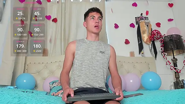 Snapshot of Adams_ricci chatting on 02/16/25, 01:27 Adams ricci online show from 02/16/25, 01:27