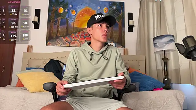 Snapshot of Adams_ricci chatting on 01/11/26, 01:27 Adams ricci online show from 01/11/26, 01:27