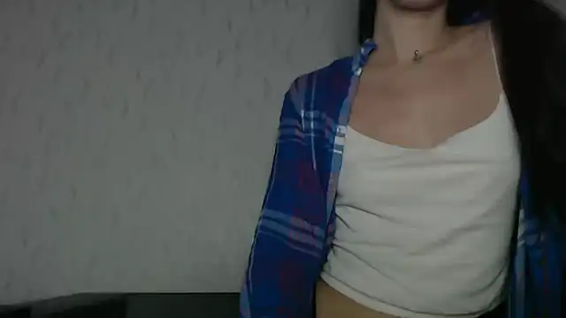 HoneyWiles online show from 12/16/24, 03:32