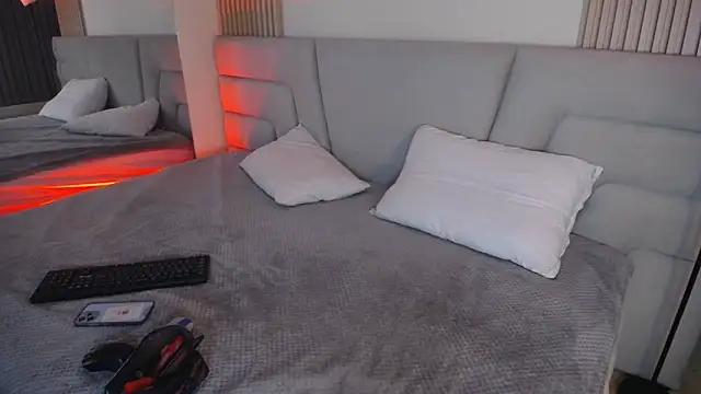 Miss Loise online show from 12/04/25, 03:38