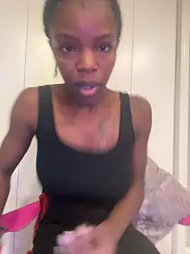 Snapshot of wishwashhy22 chatting on 10/15/25, 02:50 wishwashhy22 online show from 10/15/25, 02:50