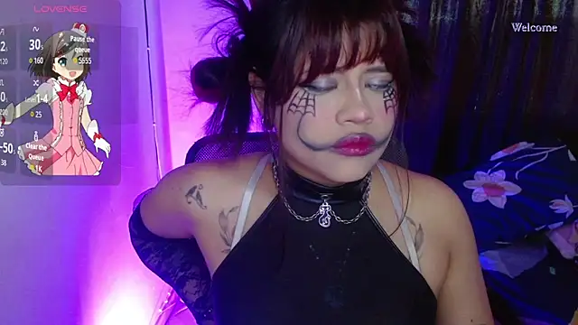 violetagrey  online show from 10/06/25, 11:07