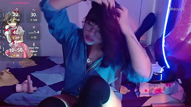 violetagrey  online show from 11/10/25, 05:12