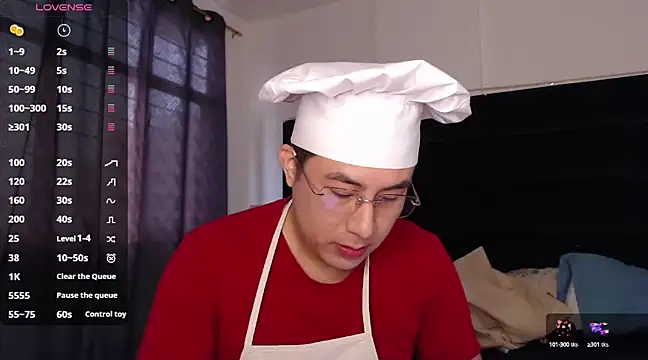 Snapshot of andrewmhilton_ chatting on 03/12/25, 07:59 andrewmhilton online show from 03/12/25, 07:59