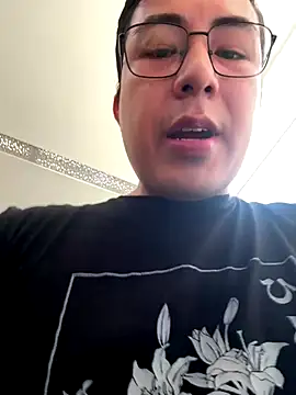 andrewmhilton  online show from 01/07/26, 05:59