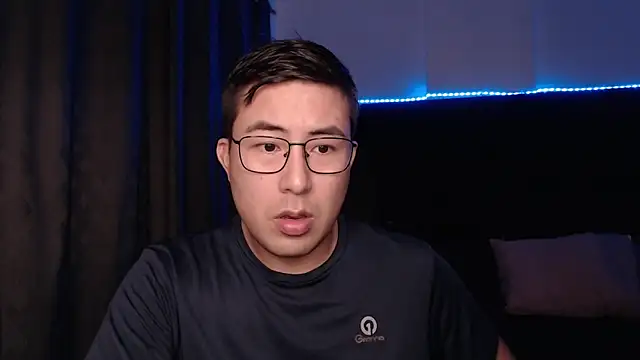 andrewmhilton  online show from 03/27/26, 05:46