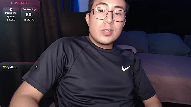 andrewmhilton  online show from 04/10/26, 06:40