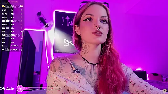 Snapshot of BratzieDarsie chatting on 03/04/26, 11:49 BratzieDarsie online show from 03/04/26, 11:49