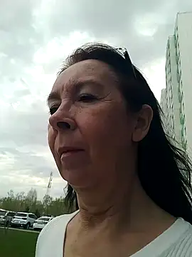 Celine Faer1 online show from 05/06/26, 10:09